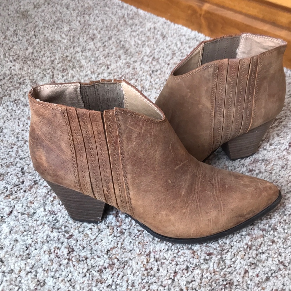Splendid booties
